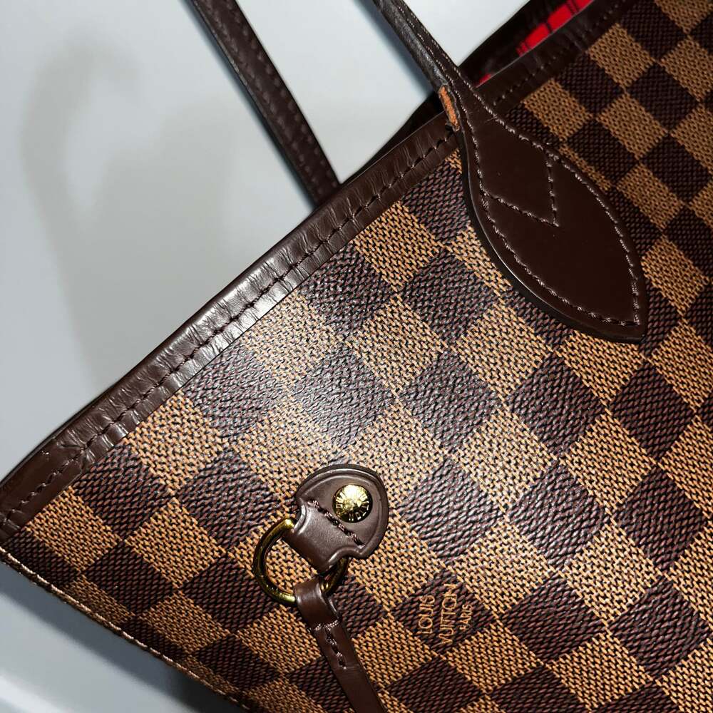 Louis Vuitton Neverfull MM Damier Tote Bag